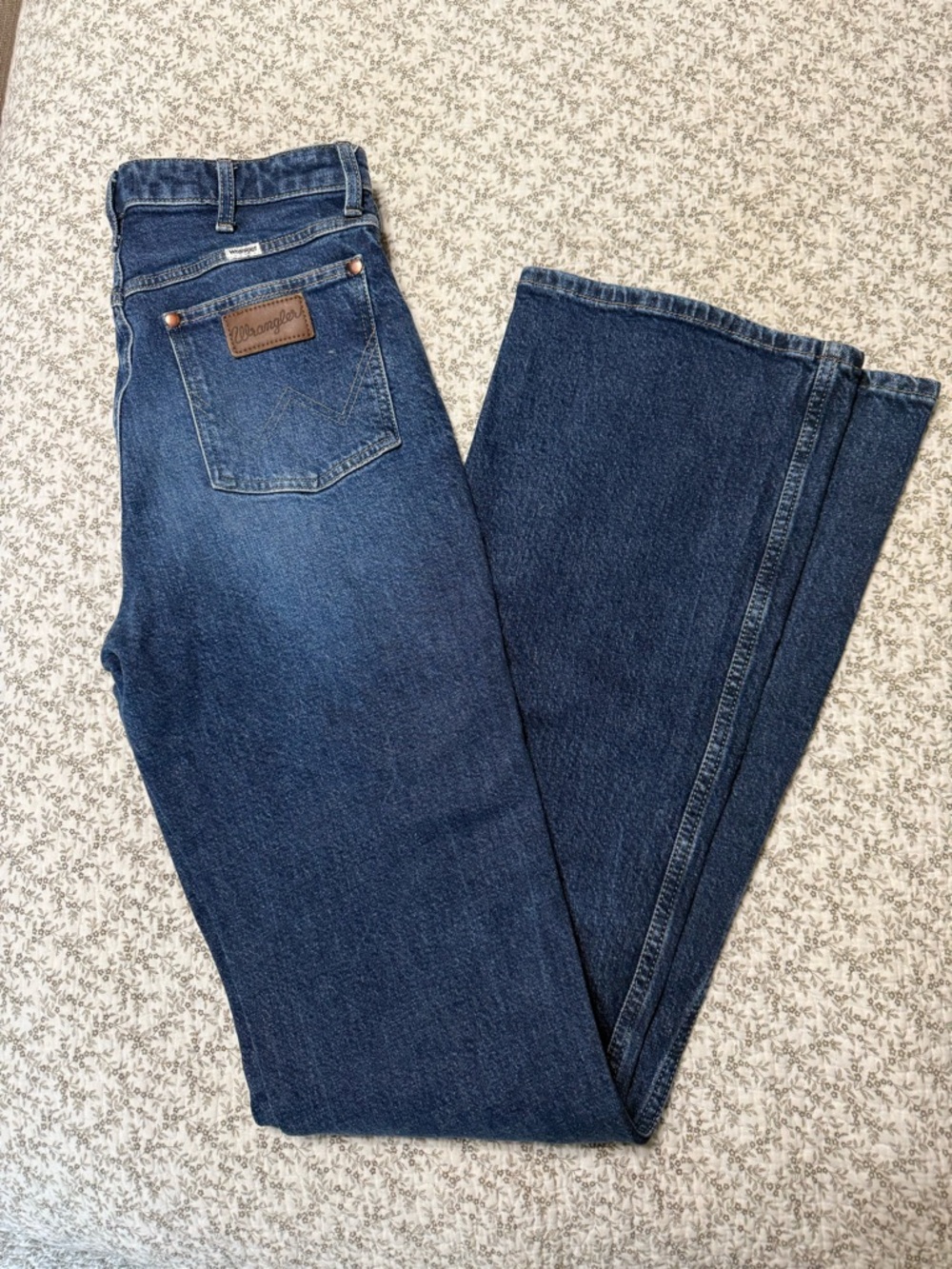Wrangler Indigo Blue Straight-Leg Denim Jeans